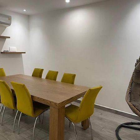 Central Apartment In The Heart Of Tangier Bagian luar foto