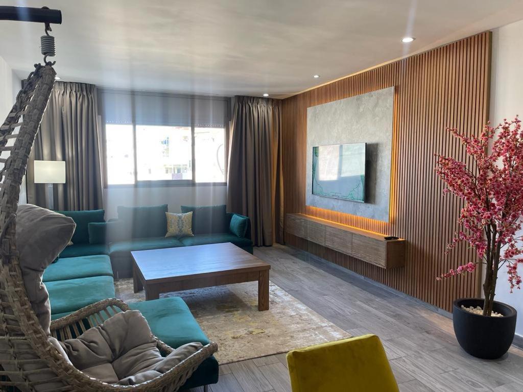 Central Apartment In The Heart Of Tangier Bagian luar foto