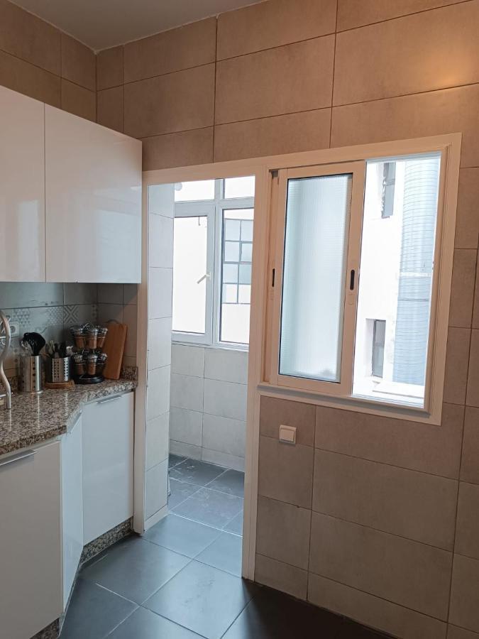 Central Apartment In The Heart Of Tangier Bagian luar foto