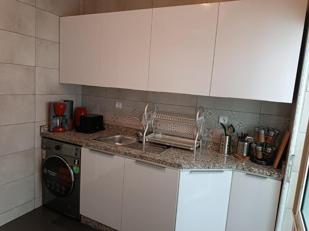 Central Apartment In The Heart Of Tangier Bagian luar foto